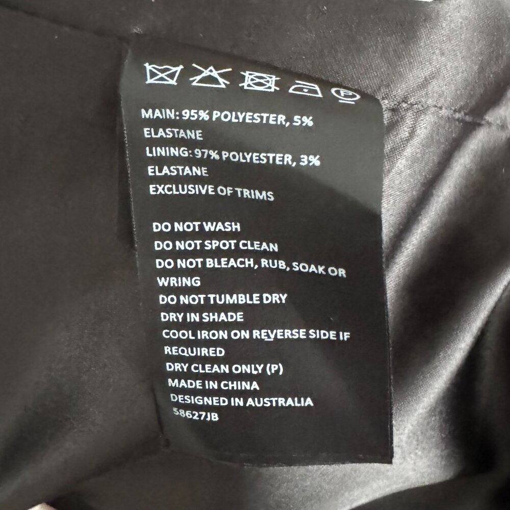 Bardot - Sloane Oversize Double Breasted Blazer in Black - Picture 7 of 8